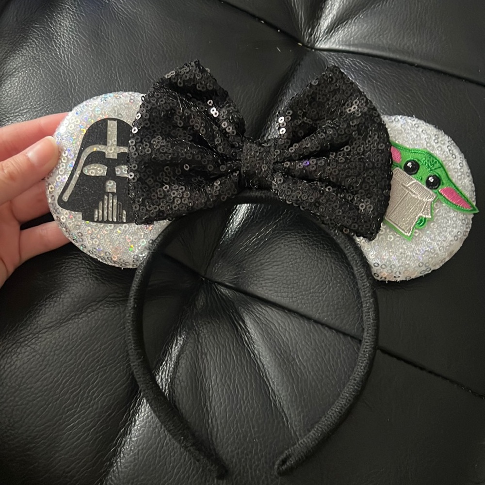 Star Wars Sequin Ears Headband – Darth Vader & Baby Yoda - Picture 4 of 8